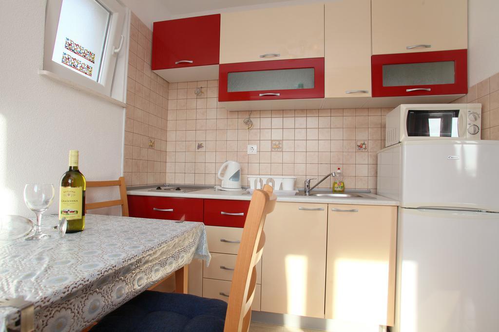 Apartments Villa Karlo Kastela Ngoại thất bức ảnh