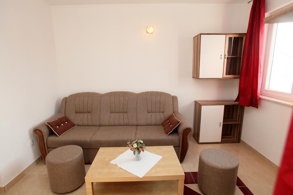 Apartments Villa Karlo Kastela Ngoại thất bức ảnh