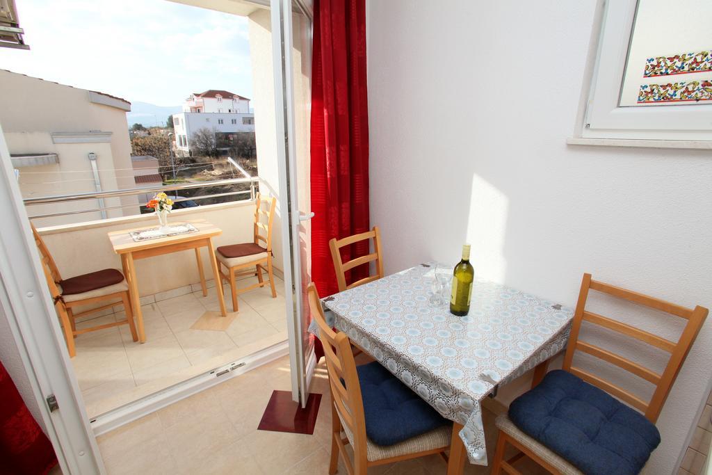 Apartments Villa Karlo Kastela Ngoại thất bức ảnh