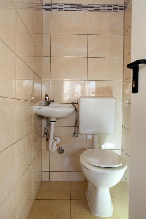 Apartments Villa Karlo Kastela Ngoại thất bức ảnh