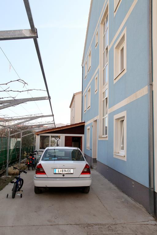 Apartments Villa Karlo Kastela Ngoại thất bức ảnh